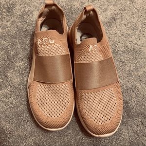 APL Techloom Bliss in rose gold